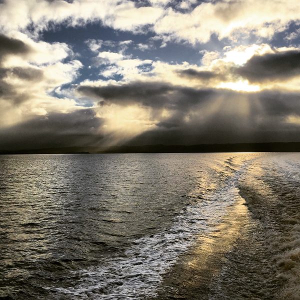 Morning sky, clouds, sun, water, Tasmania