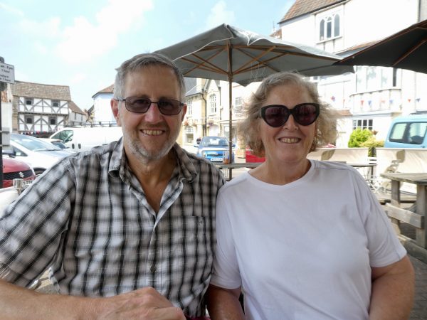 Suzanne and Les from Life at No.22/Global Housesitters