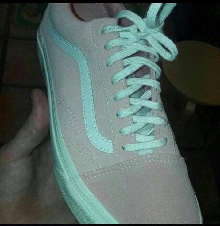 What colour are these shoes?